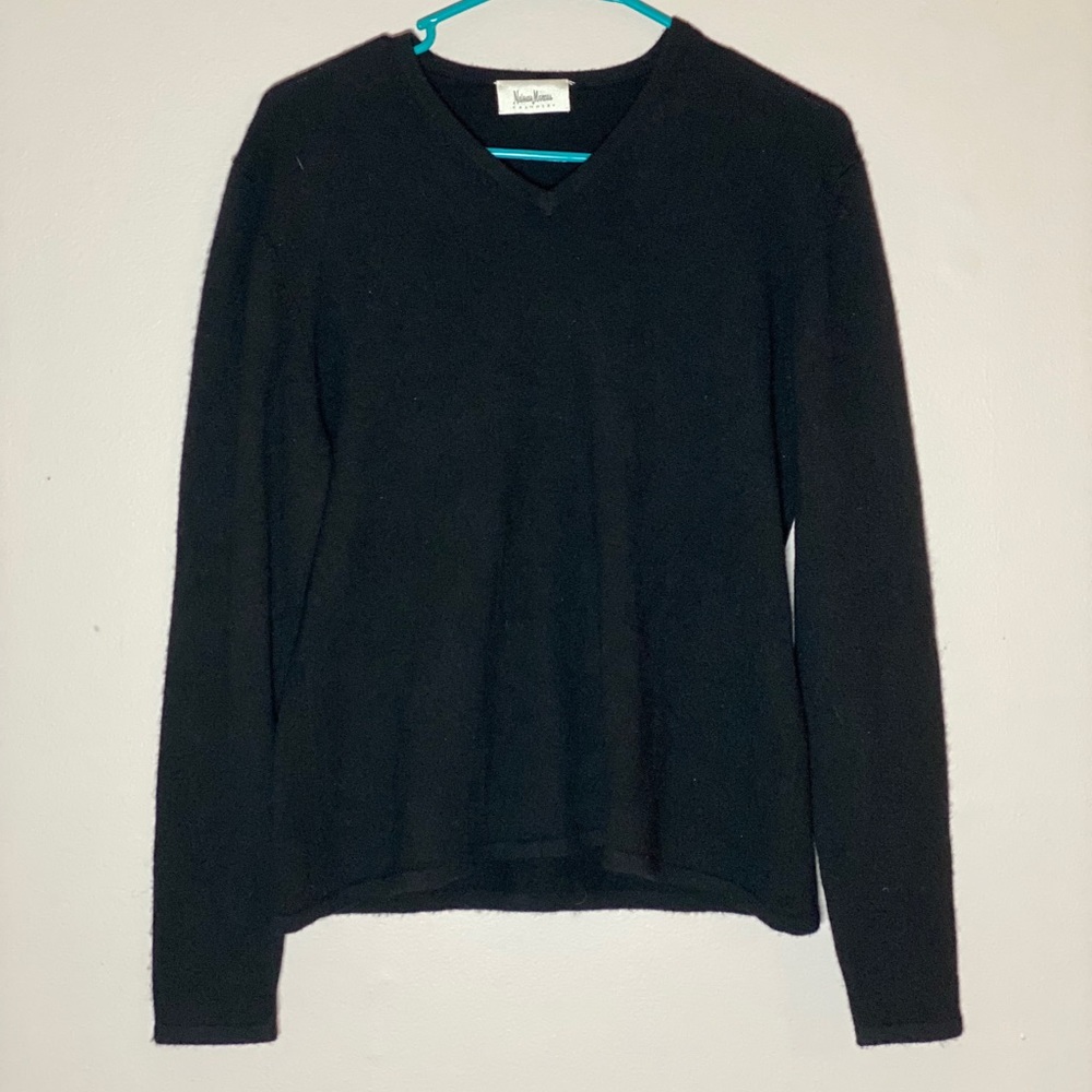 Neiman Marcus Cashmere Sweater